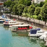 ホテル Ibis Sur Marne Renove En 2025