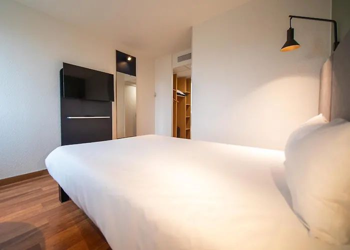 Ibis Sur Marne Renove En 2025 3*
